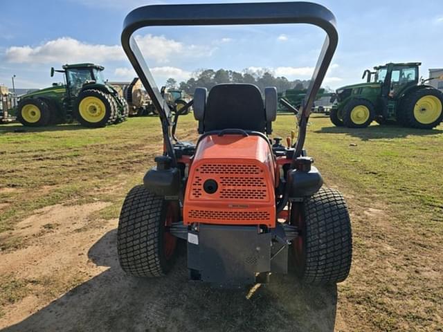 Image of Kubota ZD1211L equipment image 2