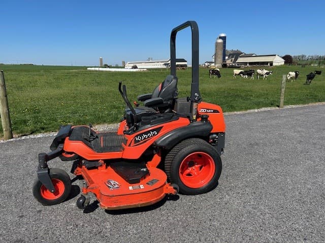 Image of Kubota ZD1211L-3-72 equipment image 1