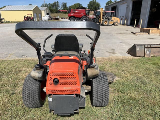 Image of Kubota ZD1211L equipment image 2