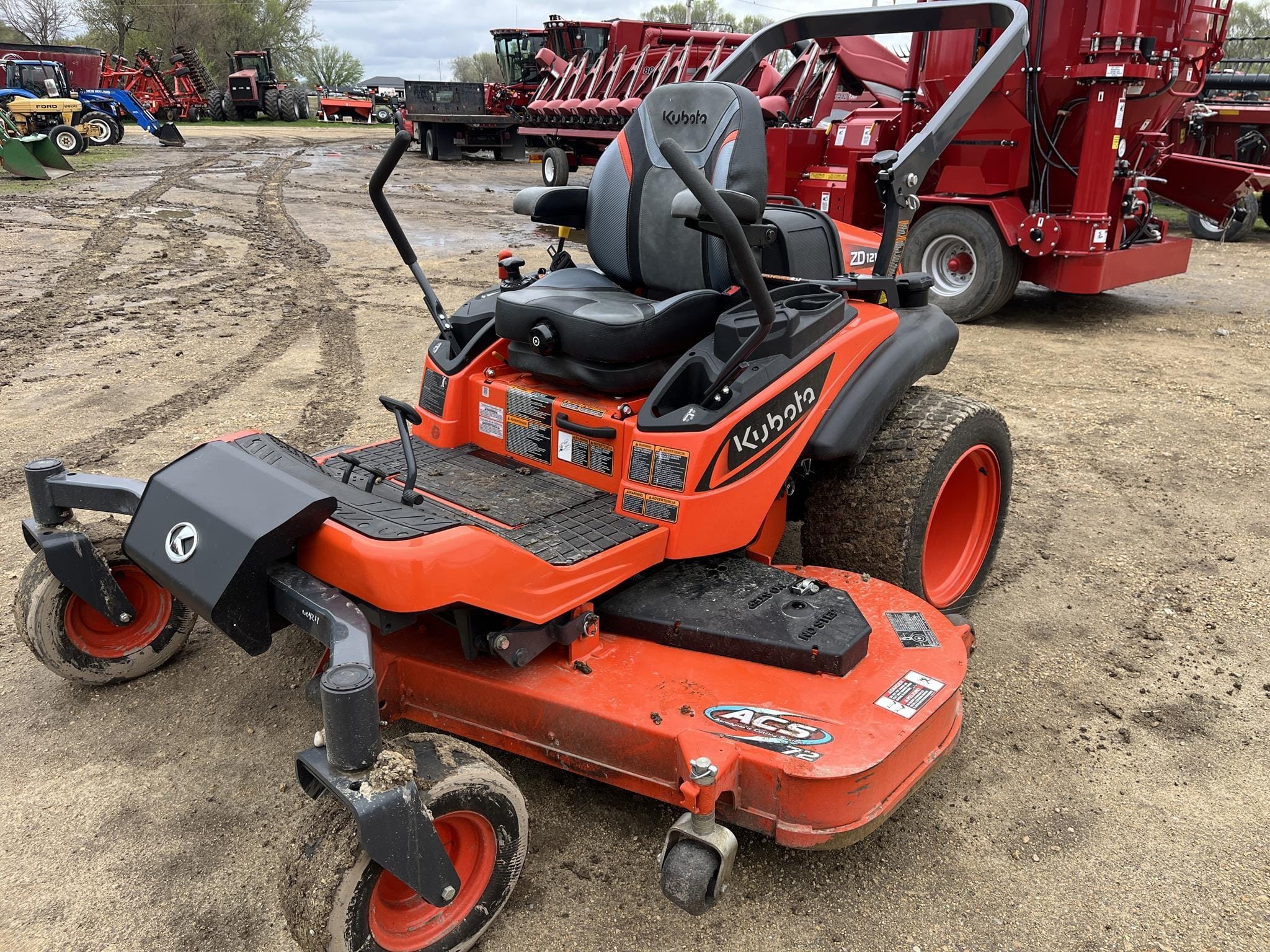 2023 Kubota ZD1211L Equipment Image0