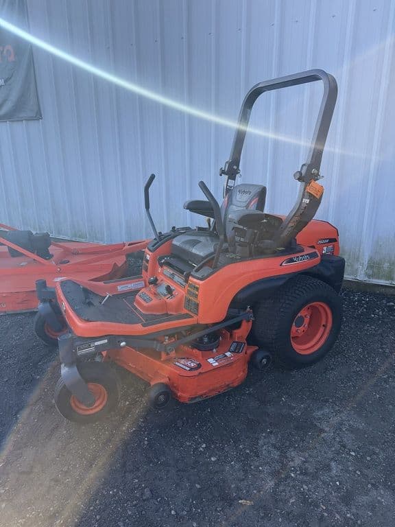 Image of Kubota ZG222 equipment image 2