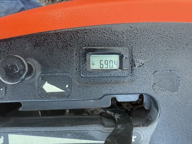 Image of Kubota ZG222 equipment image 4