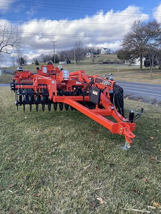 Image of Kuhn Krause Excelerator XT 8010 Primary Image