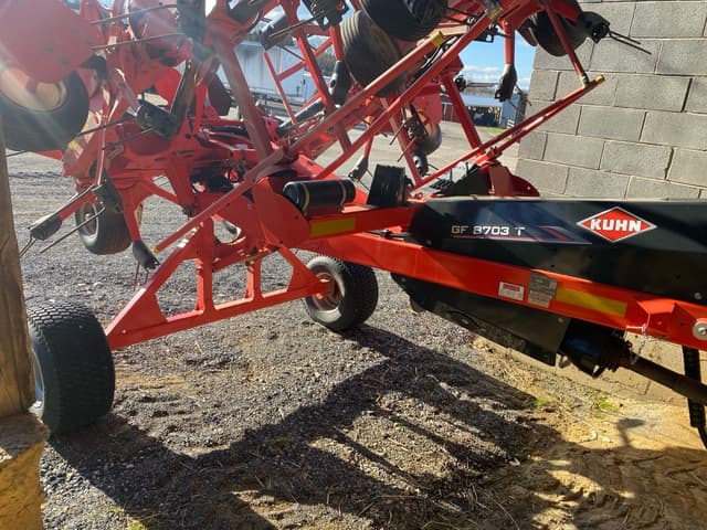 Image of Kuhn GF8703T equipment image 4