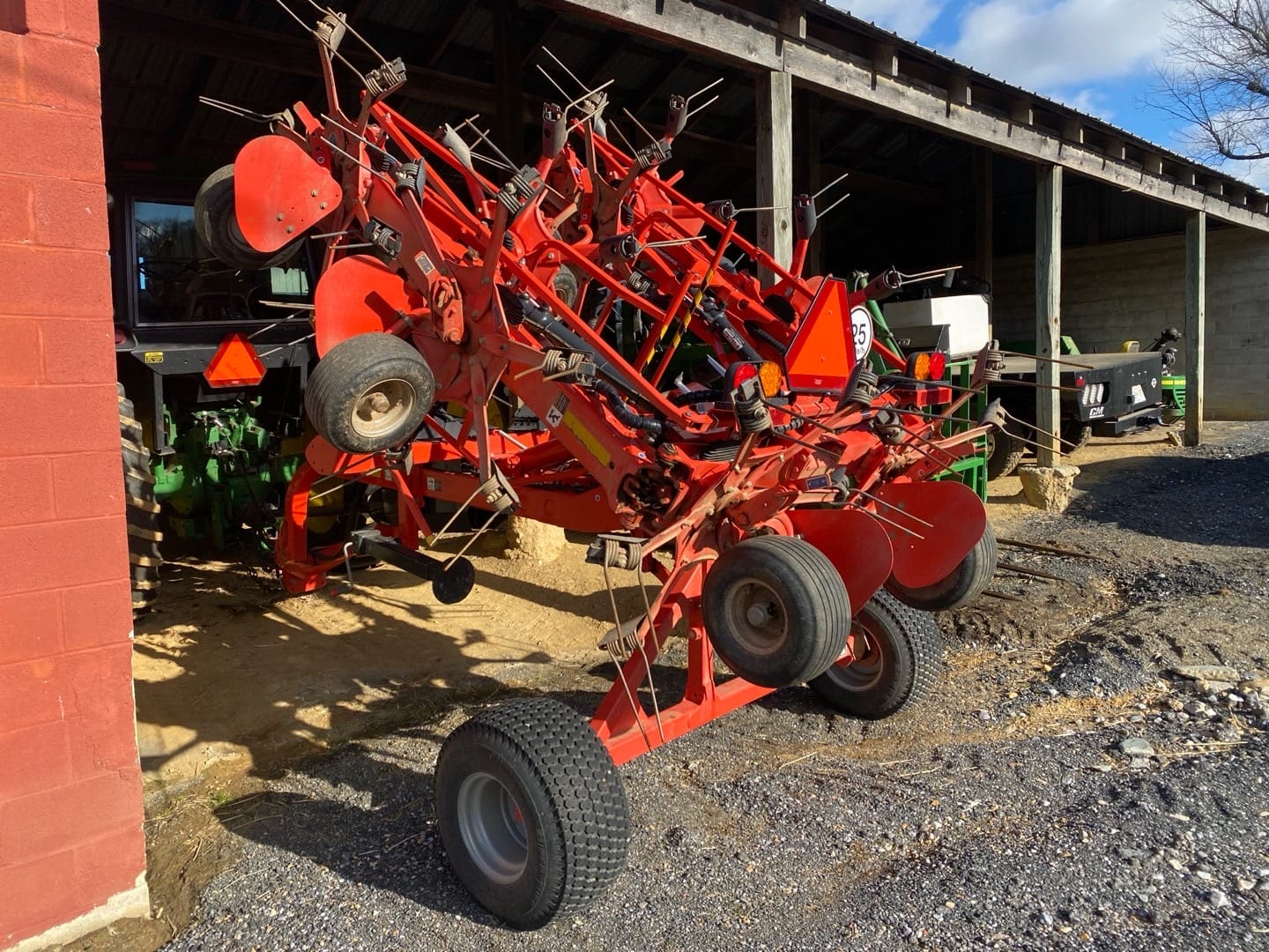 2023 Kuhn GF8703T Equipment Image0