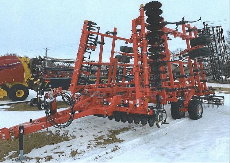 2023 Kuhn Krause 6205 Equipment Image0