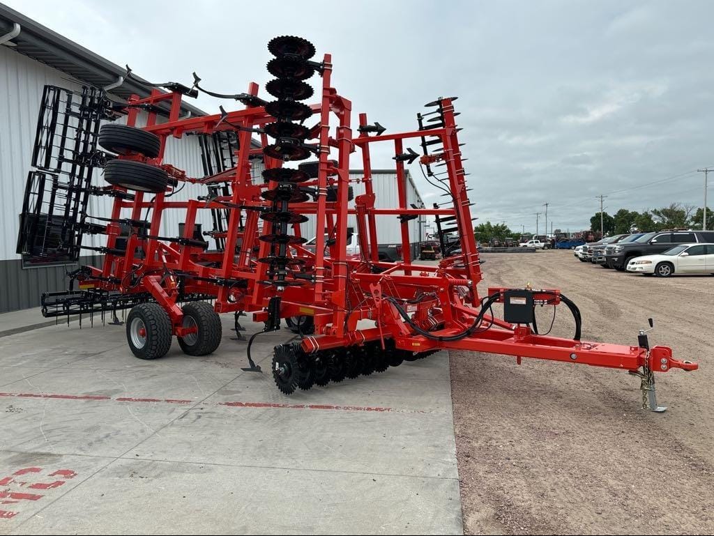 2023 Kuhn Krause 6205-31 Equipment Image0