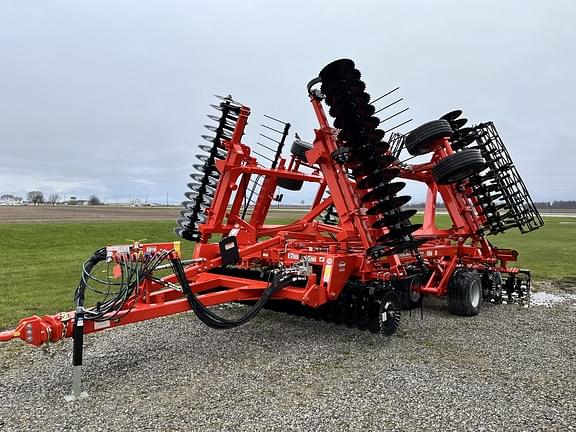 Image of Kuhn Krause Excelerator XT 8010 Primary image