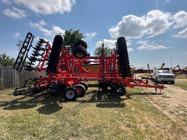 Image of Kuhn Krause Excelerator XT 8010 equipment image 2