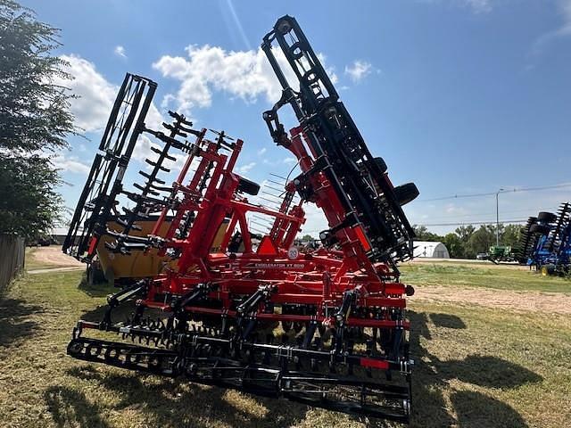 Image of Kuhn Krause Excelerator XT 8010 equipment image 4