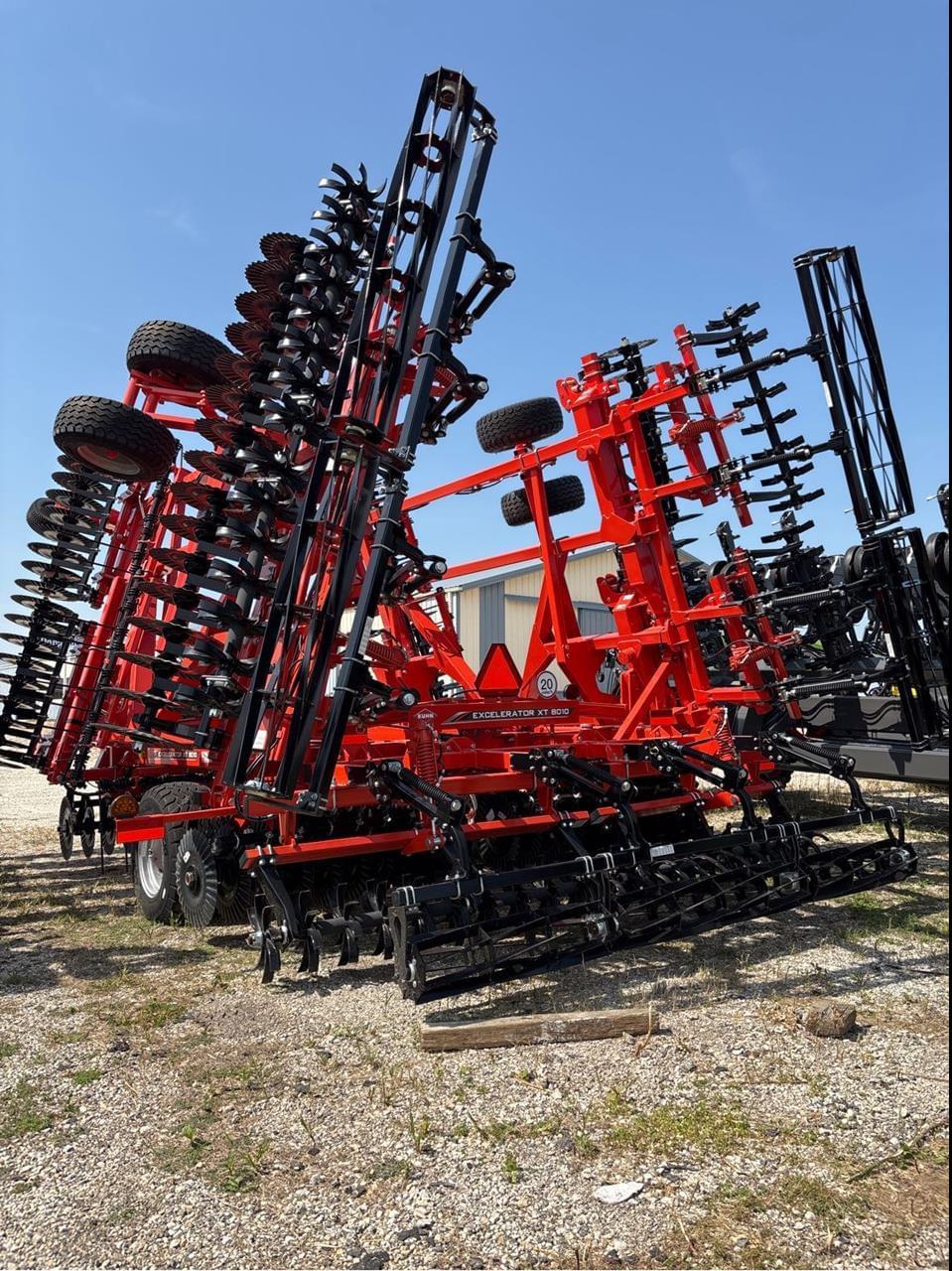 Image of Kuhn Krause Excelerator XT 8010 Primary image