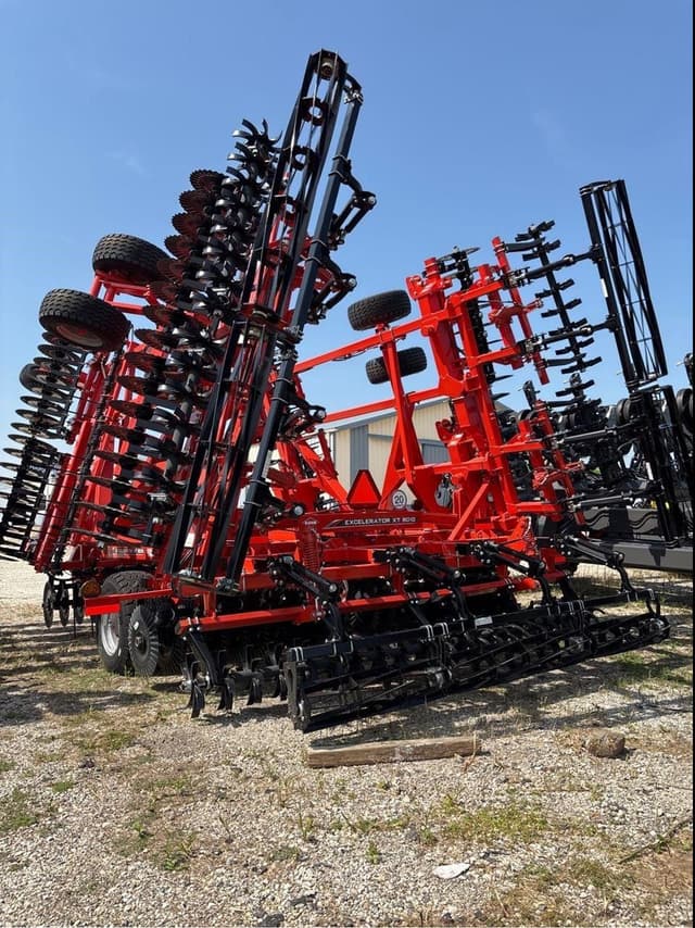 Image of Kuhn Krause Excelerator XT 8010-34 equipment image 1
