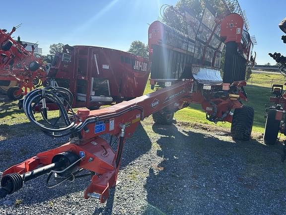 Image of Kuhn Merge-Maxx MM701 equipment image 1