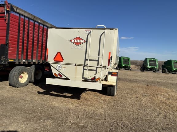 Image of Kuhn Knight RC270 equipment image 2