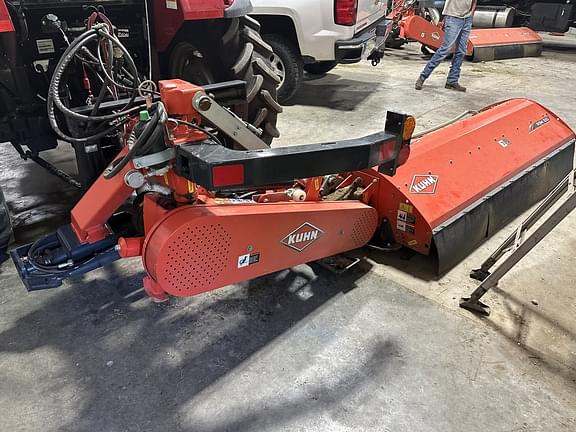 Image of Kuhn RSM 210 equipment image 3
