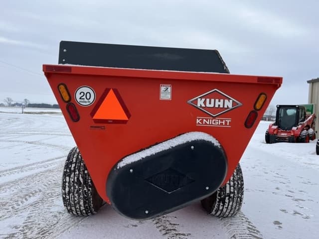 Image of Kuhn Knight SL124 equipment image 3
