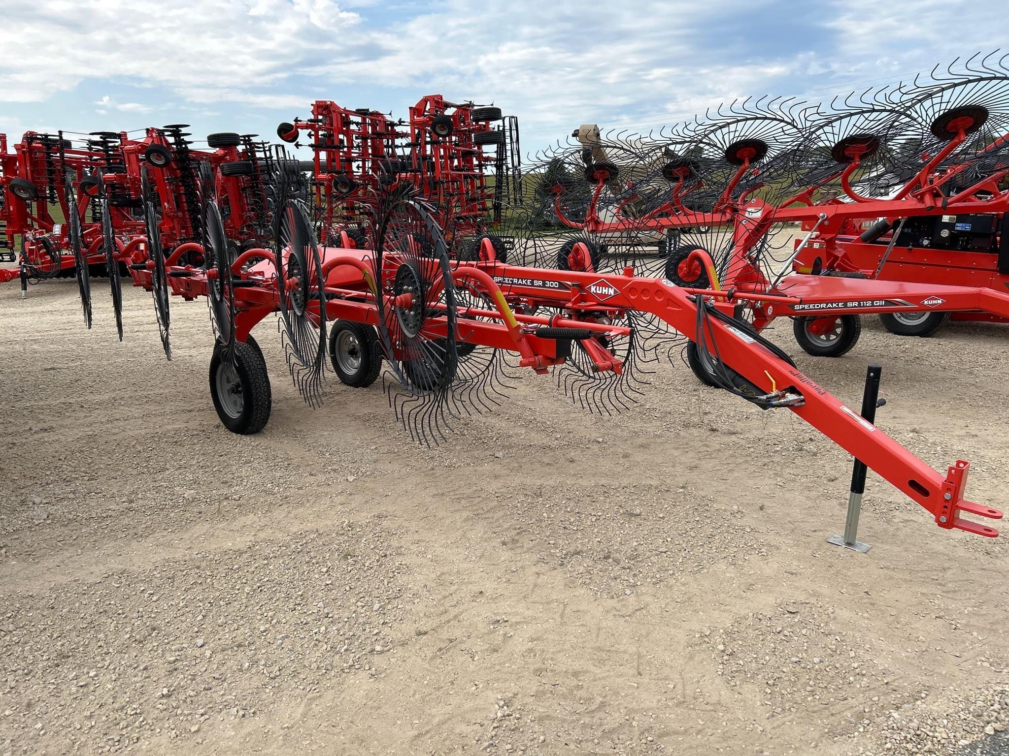 2023 Kuhn SR312 Equipment Image0