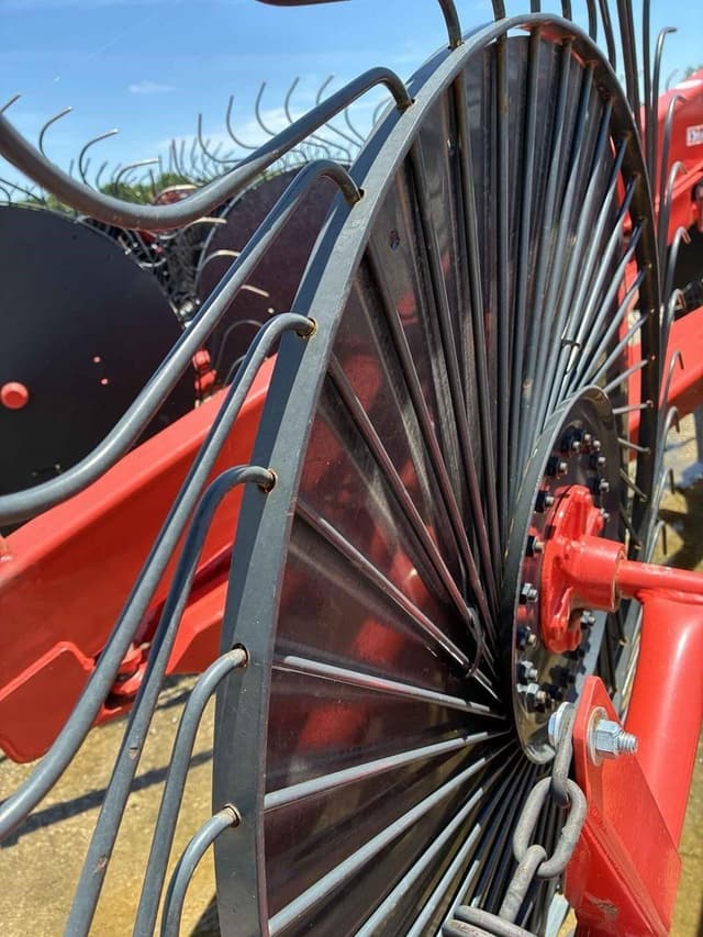 Image of Kuhn SR600 GII equipment image 2