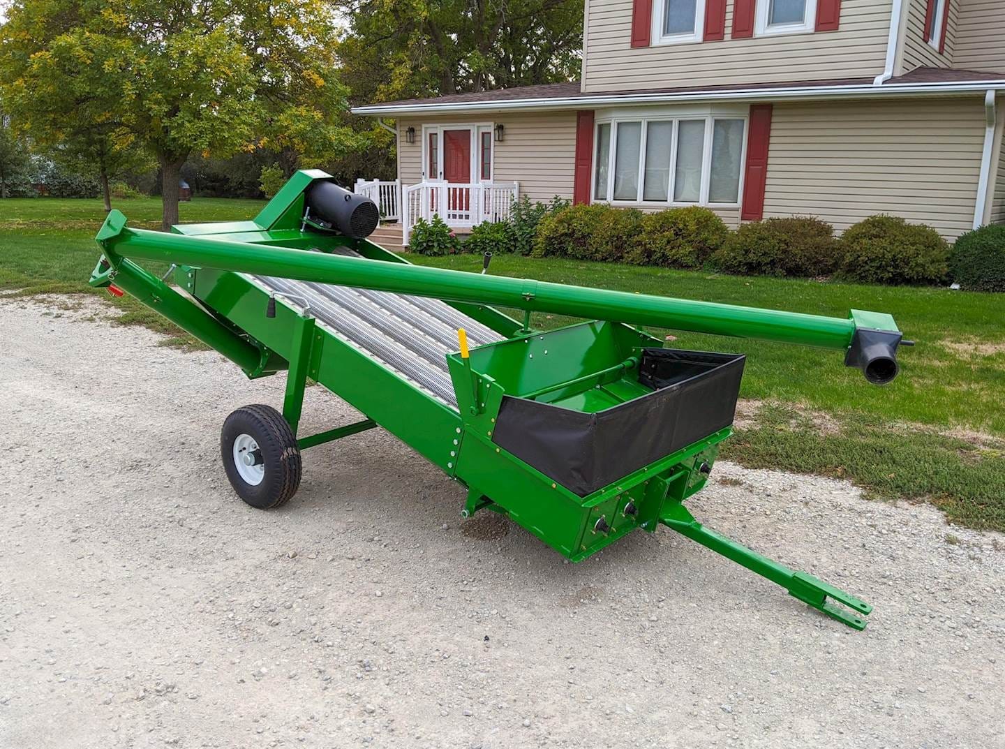 2024 Kwik Kleen 572 Equipment Image0