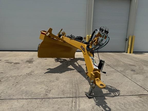 Image of Landoll 1030RS equipment image 1