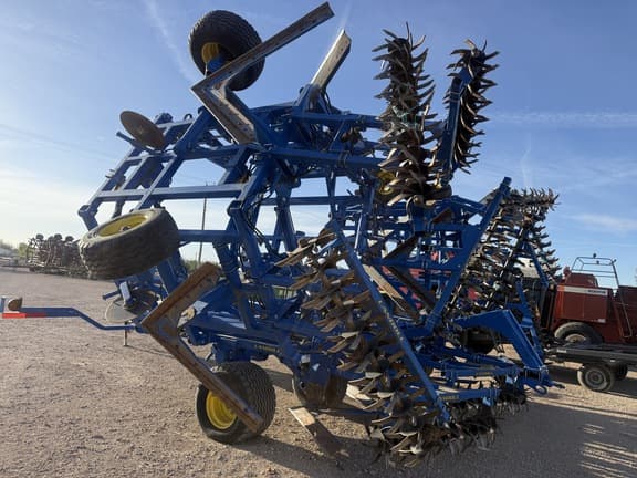 Image of Landoll 1710  equipment image 3