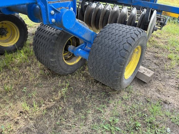 Image of Landoll 7530 equipment image 4