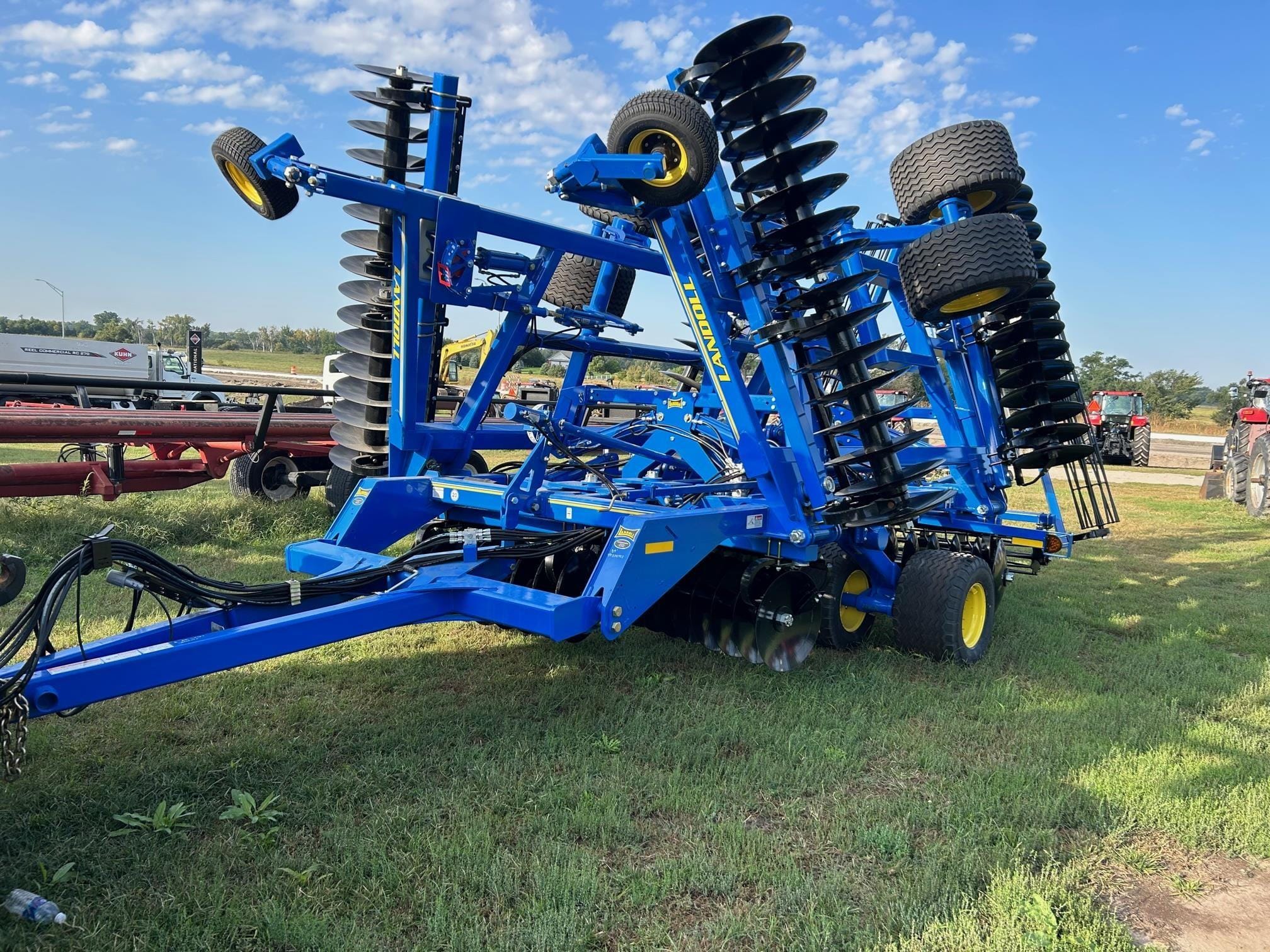 2023 Landoll 7530-29 Equipment Image0
