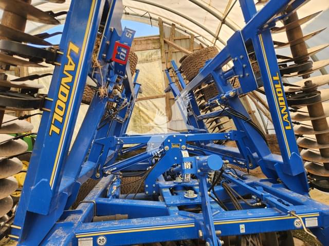 Image of Landoll 7530 equipment image 4