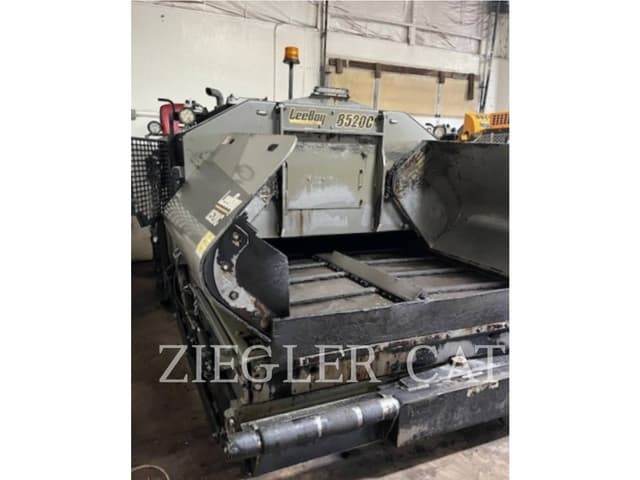 Image of LeeBoy 8520 equipment image 1