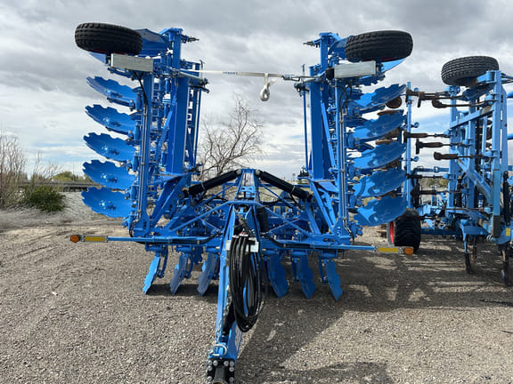 2023 Lemken Rubin 12 Equipment Image0