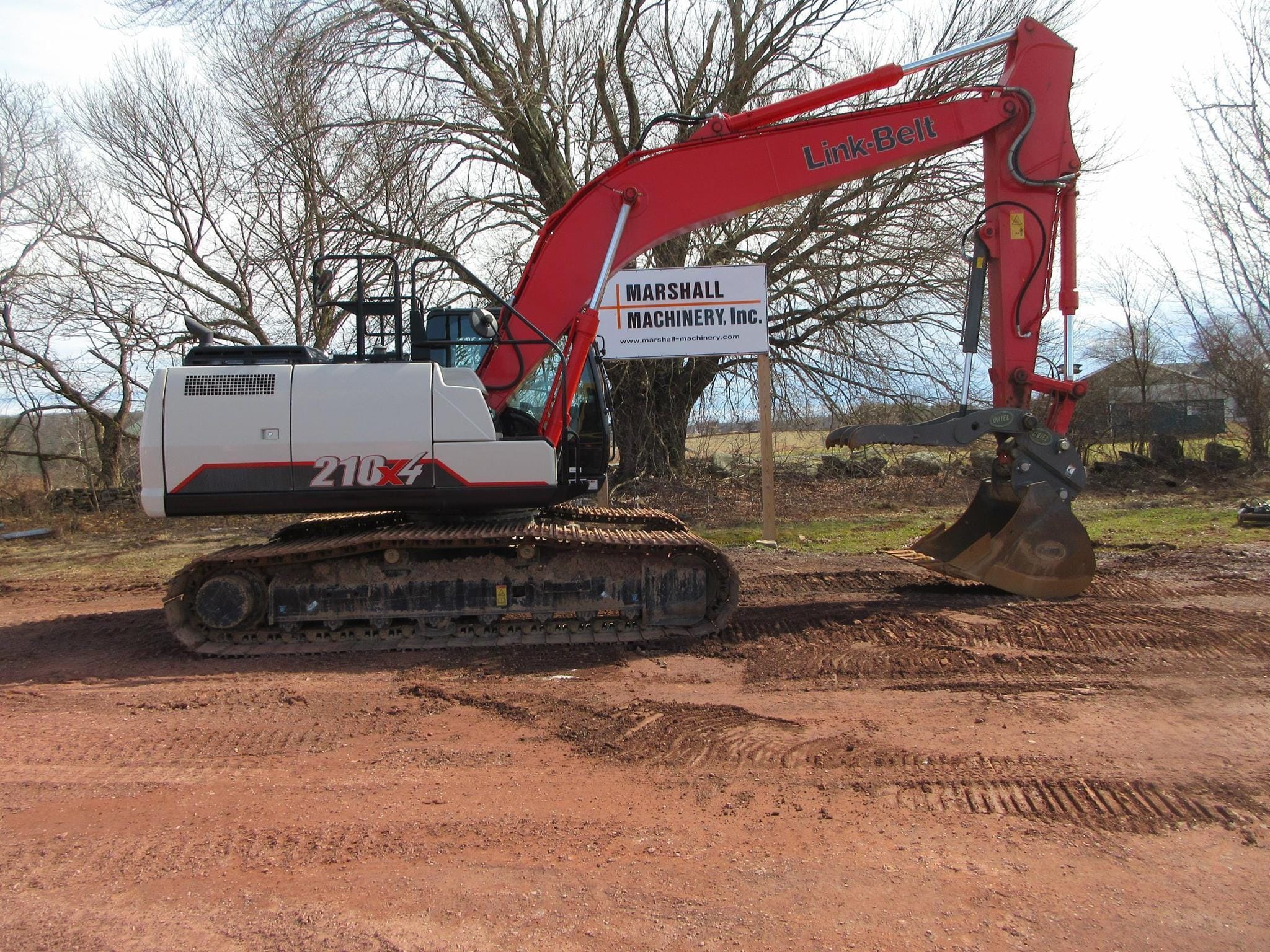 2023 Link-Belt 210X4EX Equipment Image0