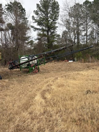 2023 LMC H40020 Equipment Image0