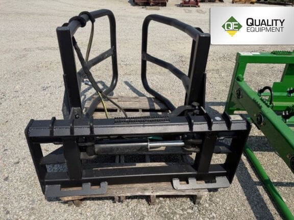 2023 Loflin Bale Squeeze Equipment Image0