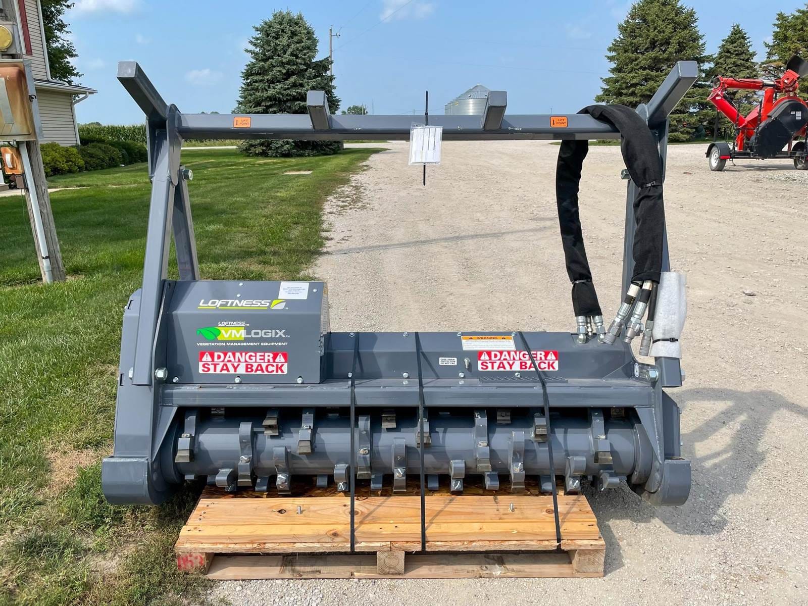 2024 Loftness 61BSL Equipment Image0