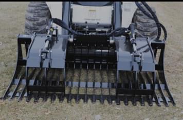 Main image Lovett and Tharpe LA33011