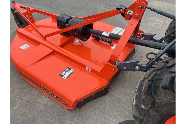 Image of Kubota LX2610HSDC equipment image 4