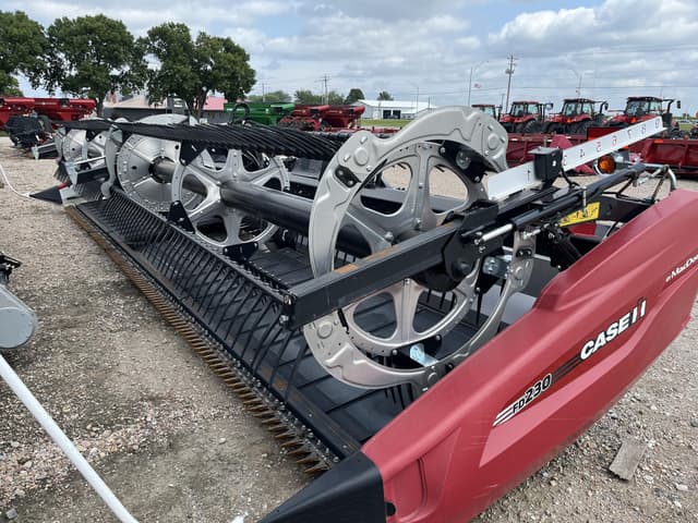 Image of MacDon FD230 equipment image 1