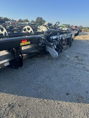 Main image MacDon FD235