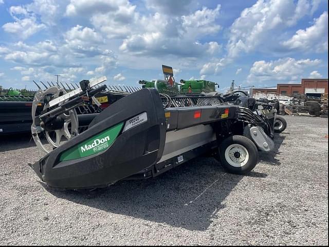 Image of MacDon FD240 equipment image 4