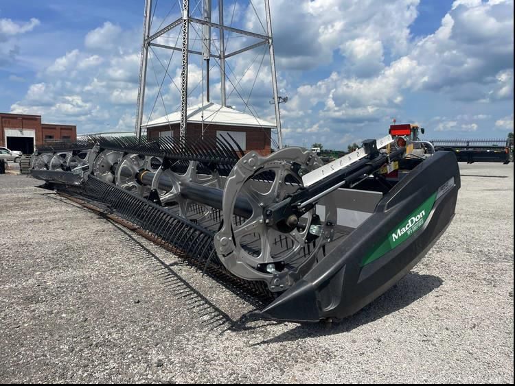 2023 MacDon FD240 Equipment Image0