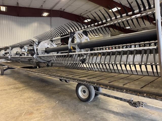 Image of MacDon FD245 equipment image 1