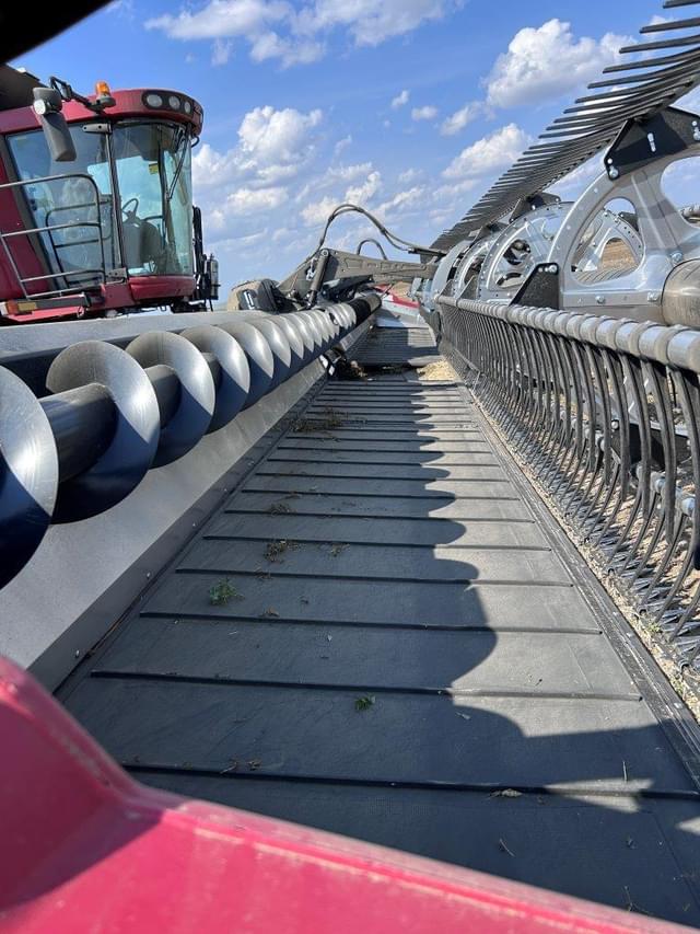 Image of MacDon FD250 equipment image 3