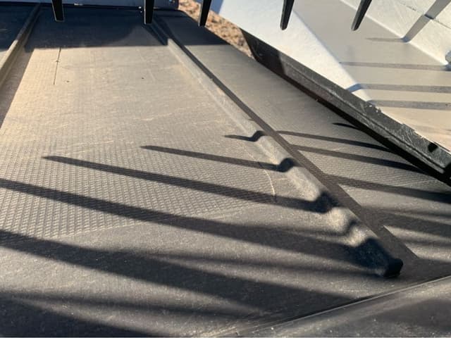 Image of MacDon FD235 equipment image 4