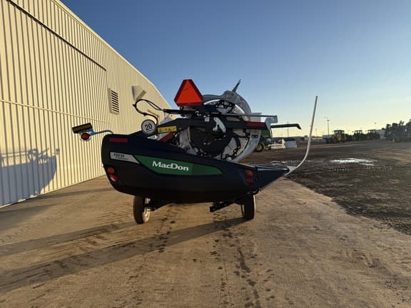 Image of MacDon FD235 equipment image 2