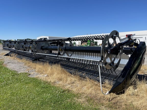 Main image MacDon FD240