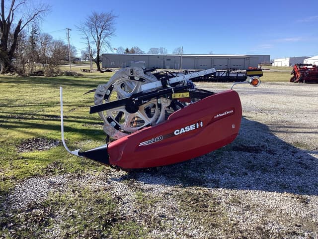 Image of MacDon FD240 equipment image 3