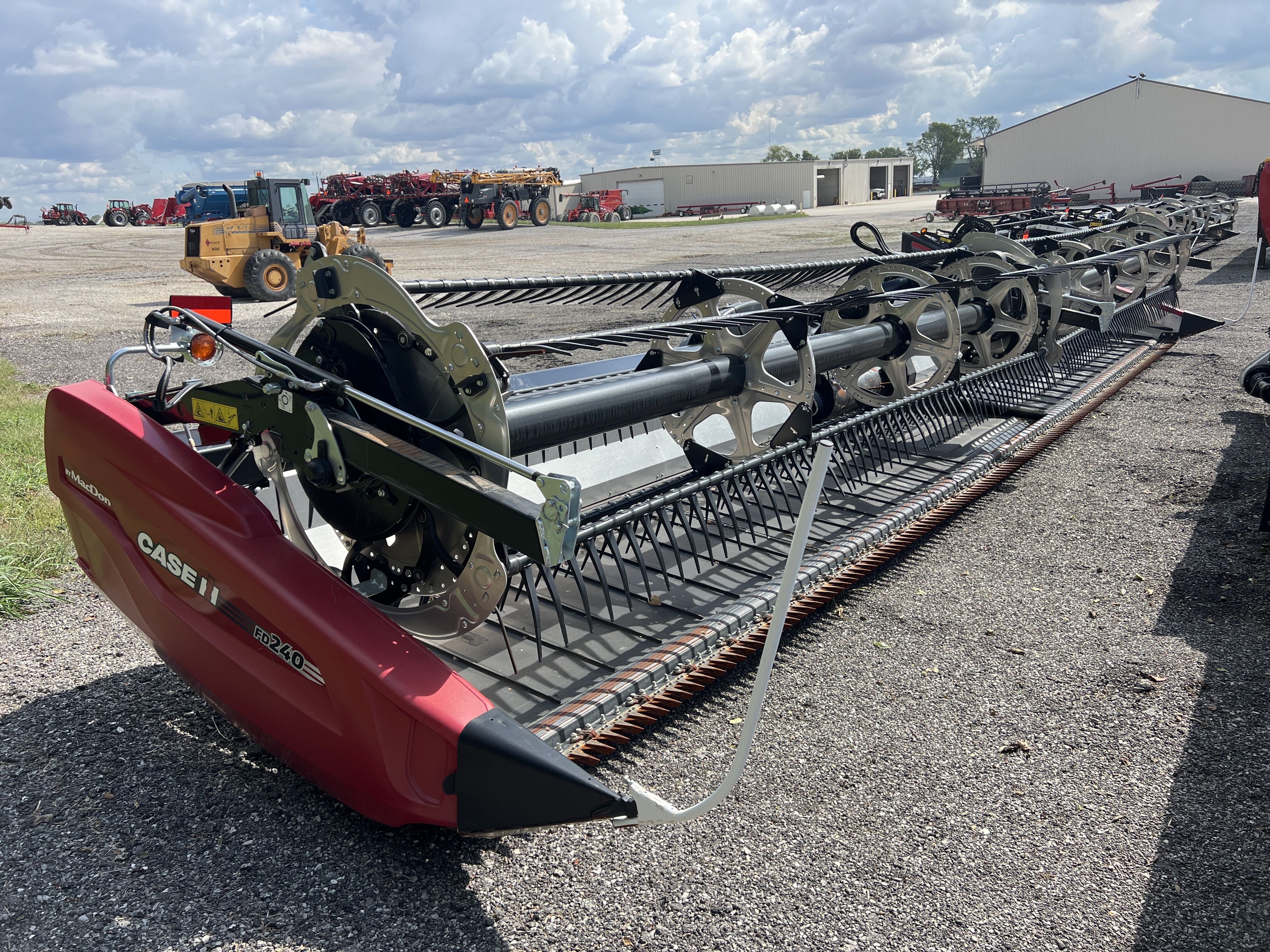 Main image MacDon FD240