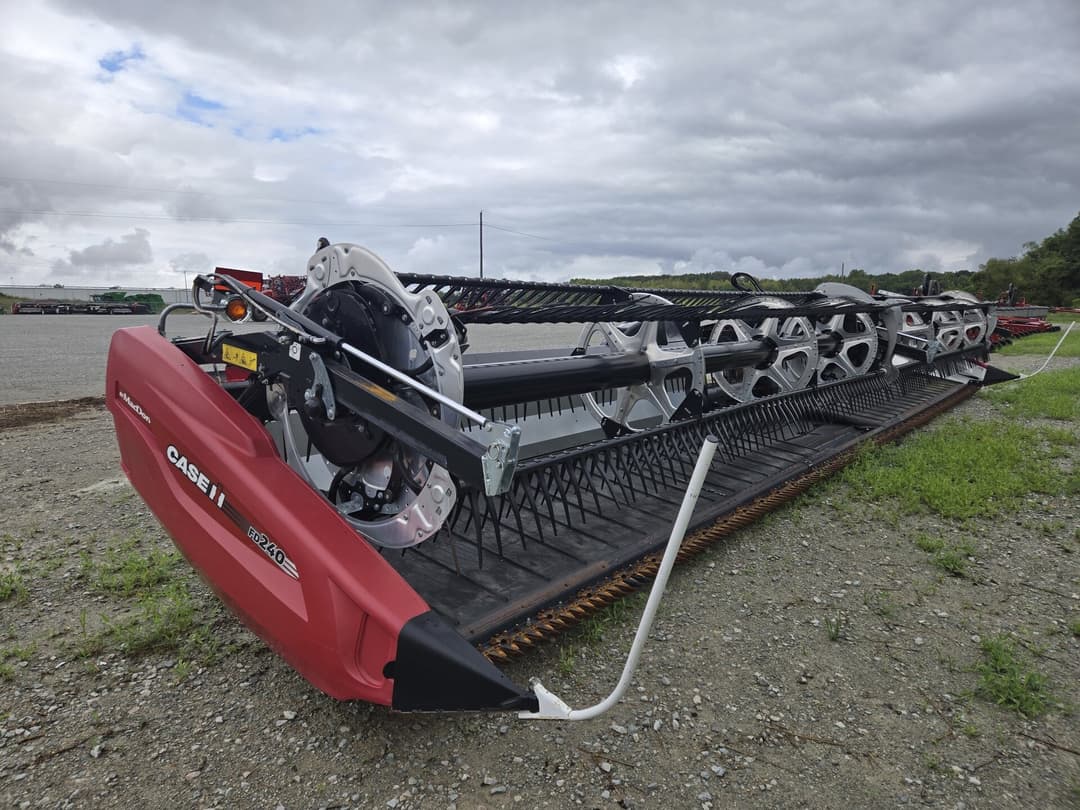 Image of MacDon FD240 Primary image