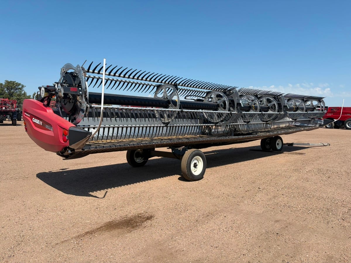 MacDon FD240 Equipment Image0