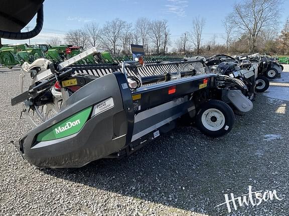 Image of MacDon FD240 equipment image 2